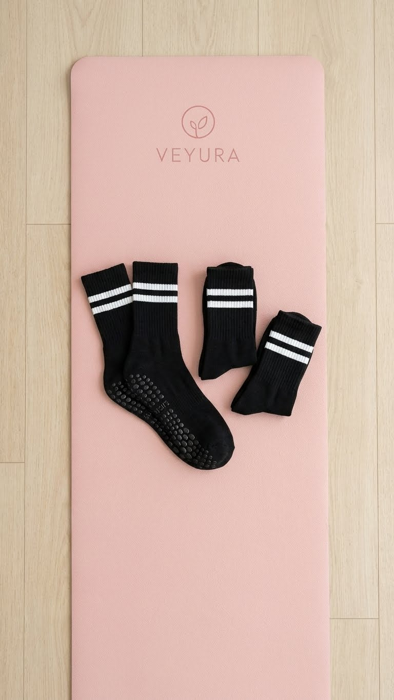 Veyura Yoga Set - Incl. eco anti-slip yogamat met 3 paar yogasokken